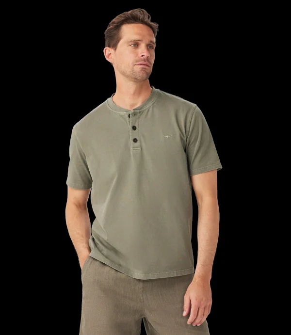 R.M. Williams T-shirts | Campside henley